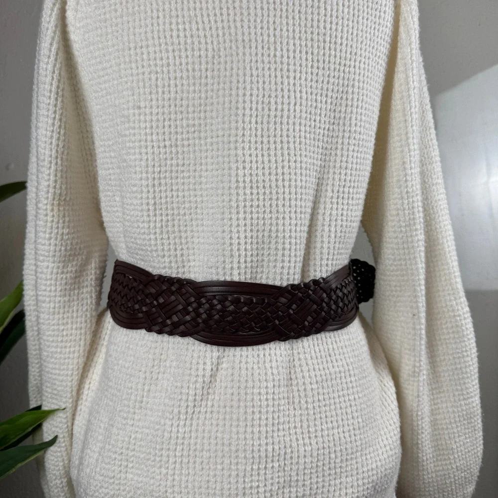 Coastal Cowgirl Festival Vintage 90s Brown Leather Braided Woven Belt Small